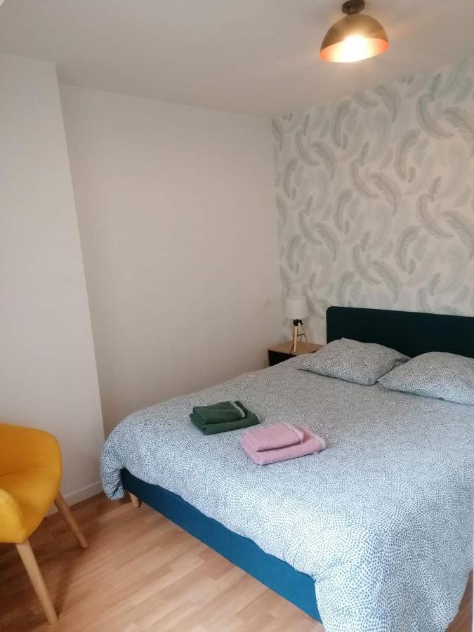 Suite Du Crypto - Vue Imprenable Sur La Place Du Forum Reims Exteriör bild